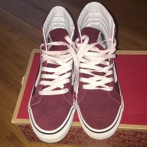 Hightop Burgandy Vans
